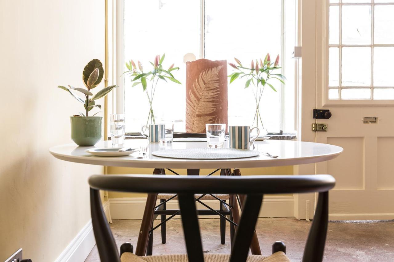 Severnside Press Bnb Newnham  エクステリア 写真