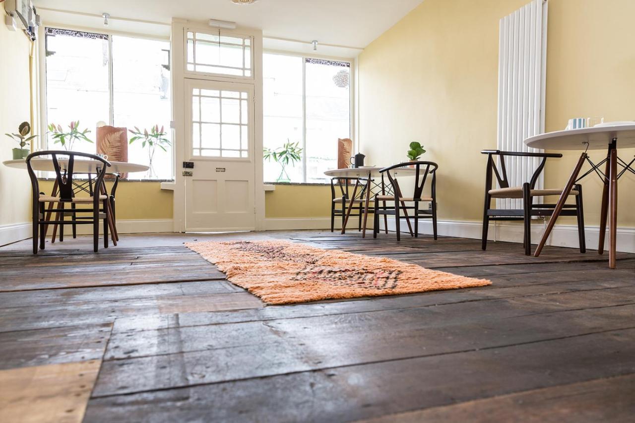 Severnside Press Bnb Newnham  エクステリア 写真