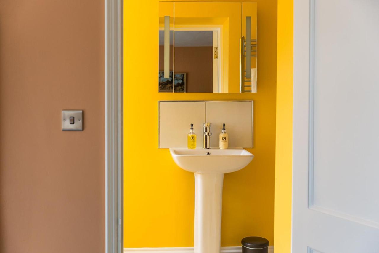 Severnside Press Bnb Newnham  エクステリア 写真