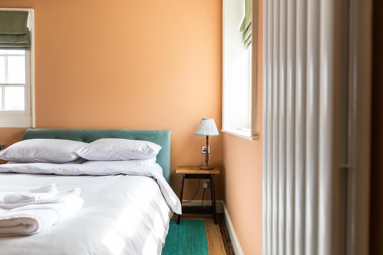 Severnside Press Bnb Newnham  エクステリア 写真