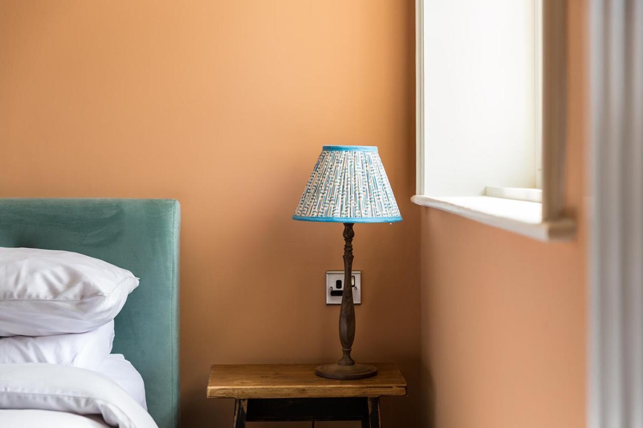 Severnside Press Bnb Newnham  エクステリア 写真